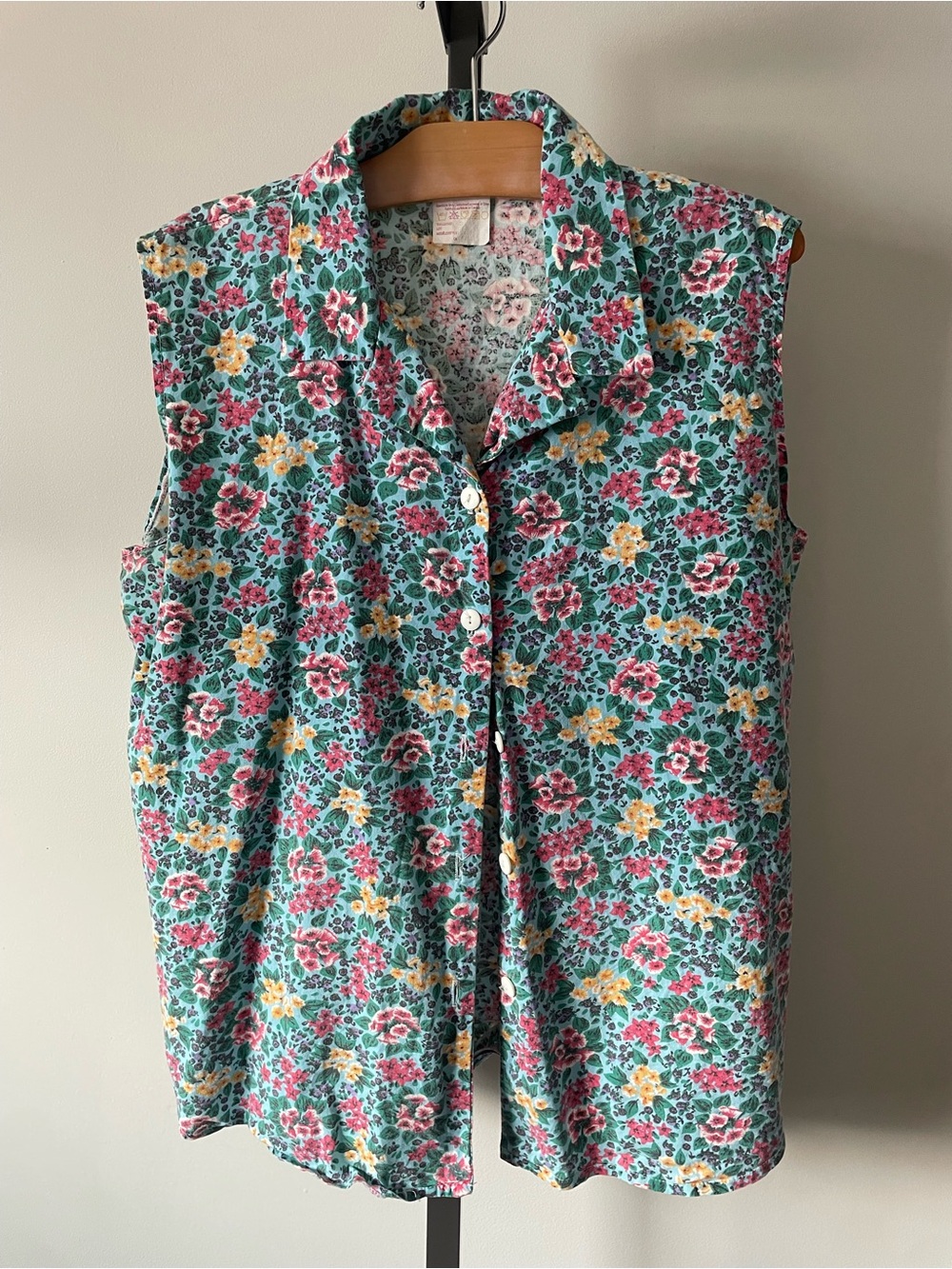 80s 90s Vintage Ventini Floral Sleeveless Button Shirt Top Cottagecore